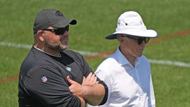 Joe Douglas (l) and Woody Johnson (r)